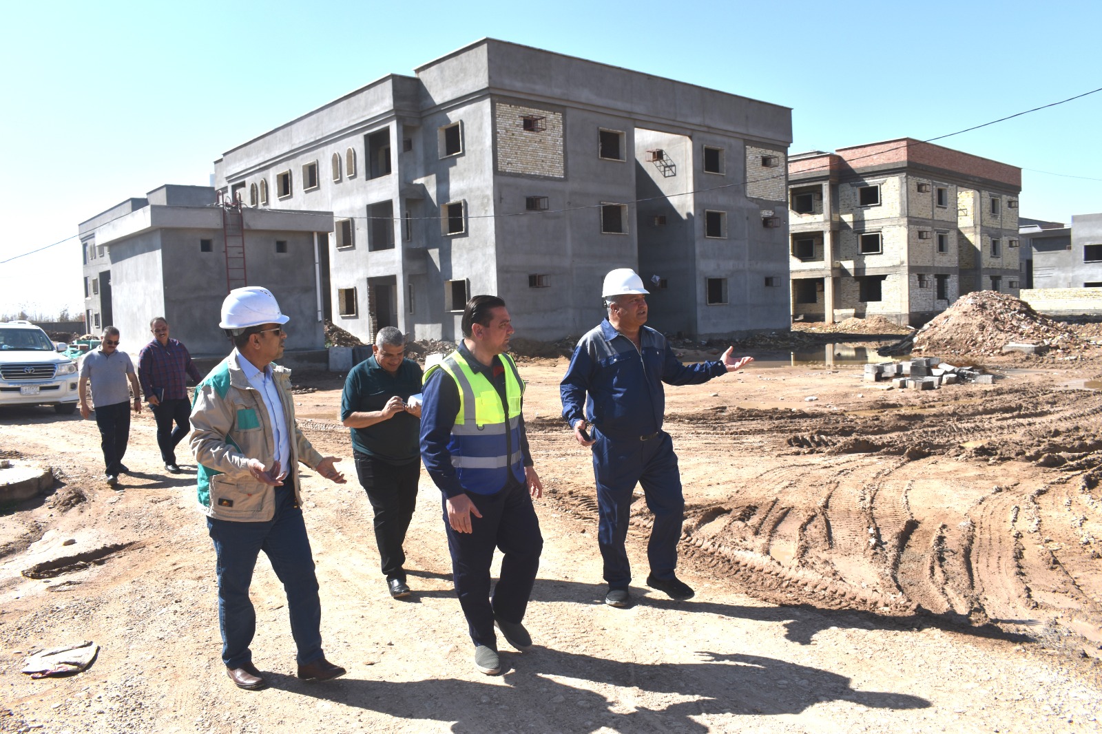 FIELD VISITS TO THE DIRECTOR GENERAL AND THE DEPUTY DIRECTOR GENERAL