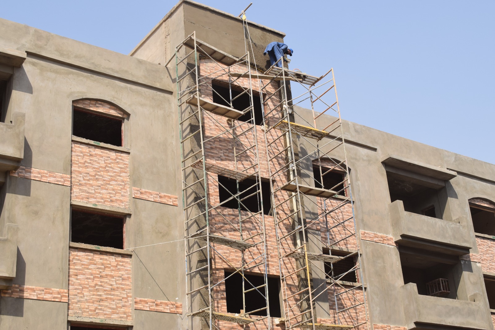 مدير عام شركة الفاو الهندسية العامة: الشركة تواصل العمل بمشروع مجمع الجزيرة السكني (2) في محافظة كربلاء المقدسة