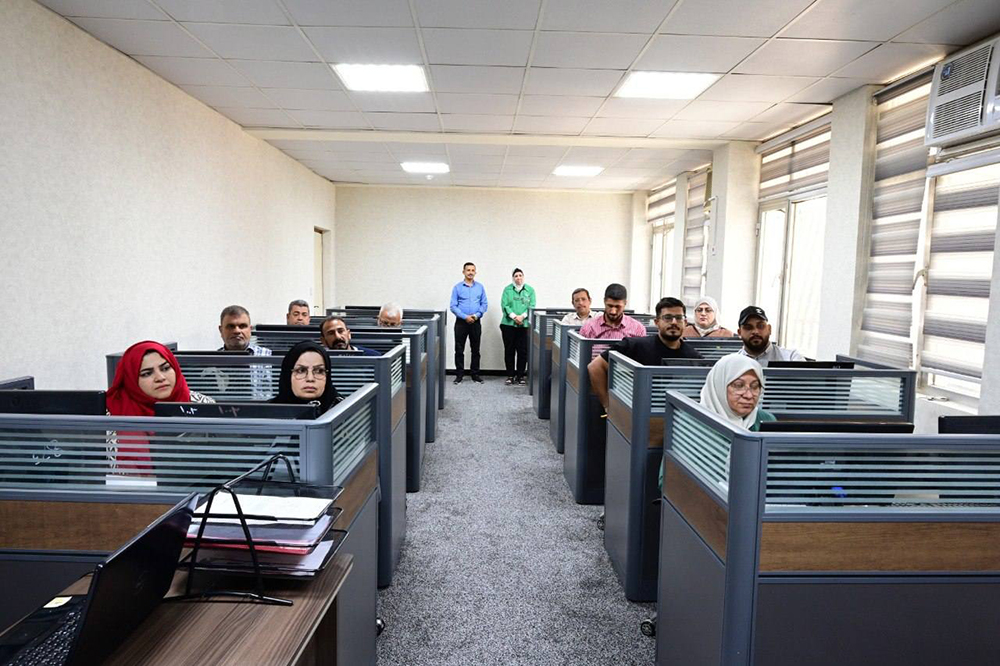 دورة تدريبية بعنوان (إدارة المخازن والمسؤوليات الحديثة)