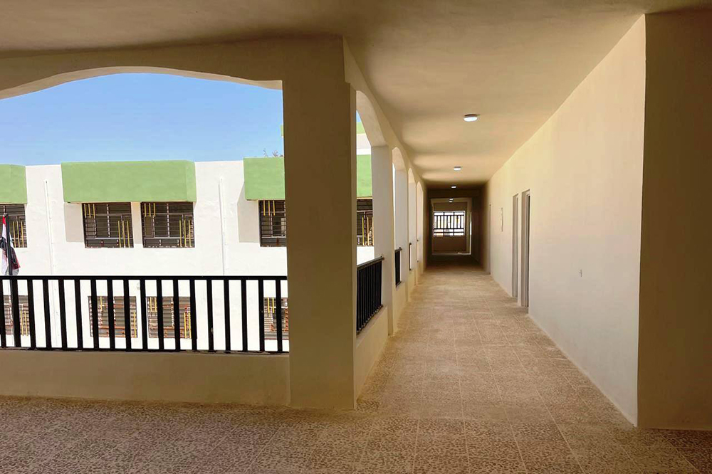  مدرسة ثانوية في حي النفط بمصافي الصمود في بيجي