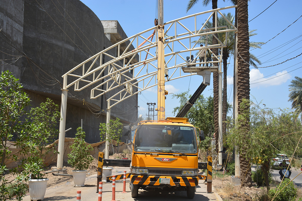gates and checkpoints project at the entrances to the holy city of Kadhimiya in Baghdad