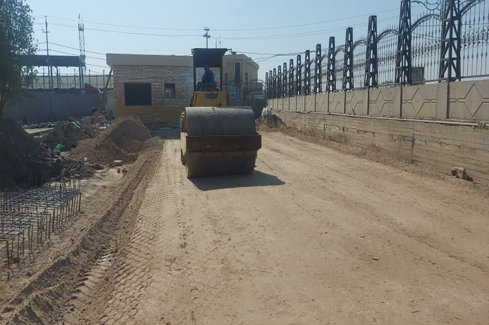 the project to rehabilitate the main and service streets for the employees’ homes in the Al-Dora Refinery in Baghdad Governorate