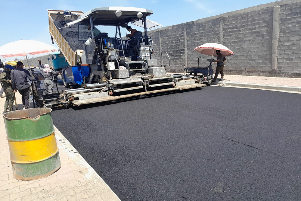 the project to rehabilitate the main and service streets and gardens for employees’ homes in the Doura Refinery in Baghdad Governorate