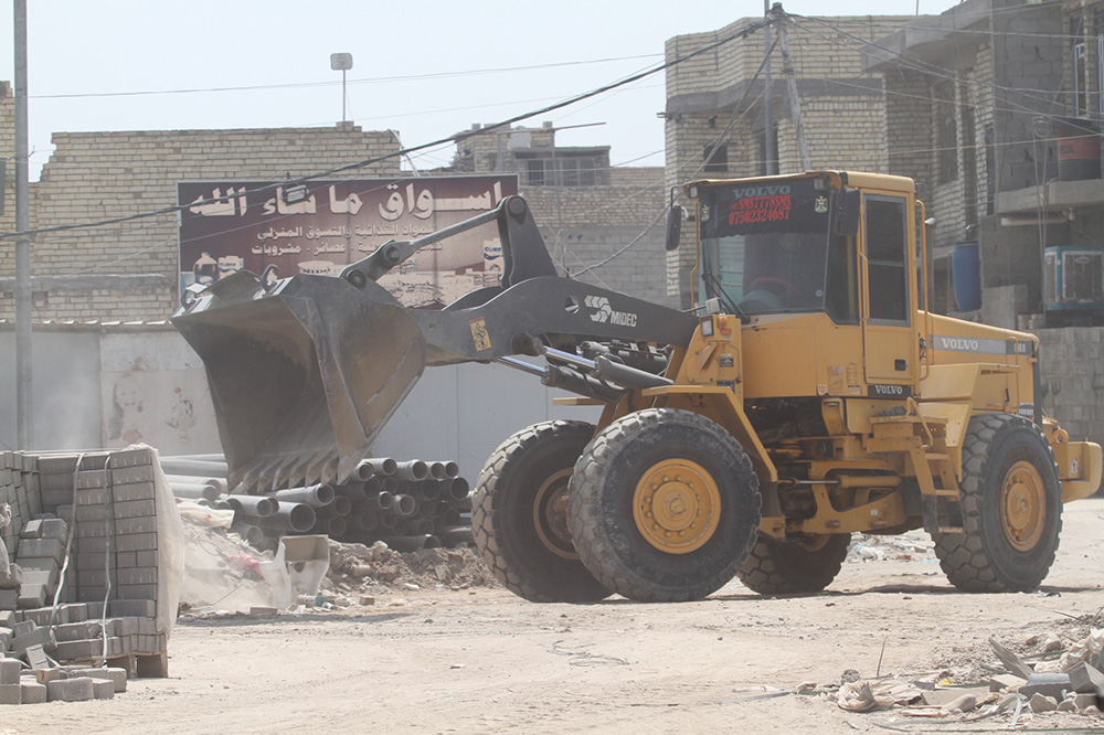 the Mahalla Development Project (833) in the Al-Saydiyah Shuhada area within the Al-Rasheed Municipality sector in the capital, Baghdad