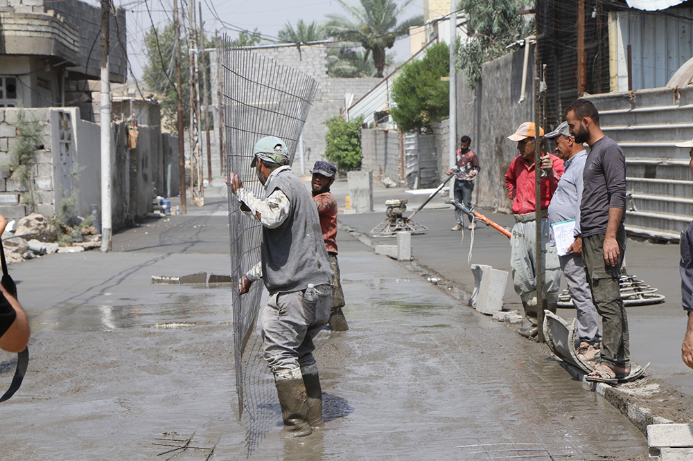 the Mahalla Development Project (833) in the Al-Saydiyah Shuhada area within the Al-Rasheed Municipality sector in the capital, Baghdad