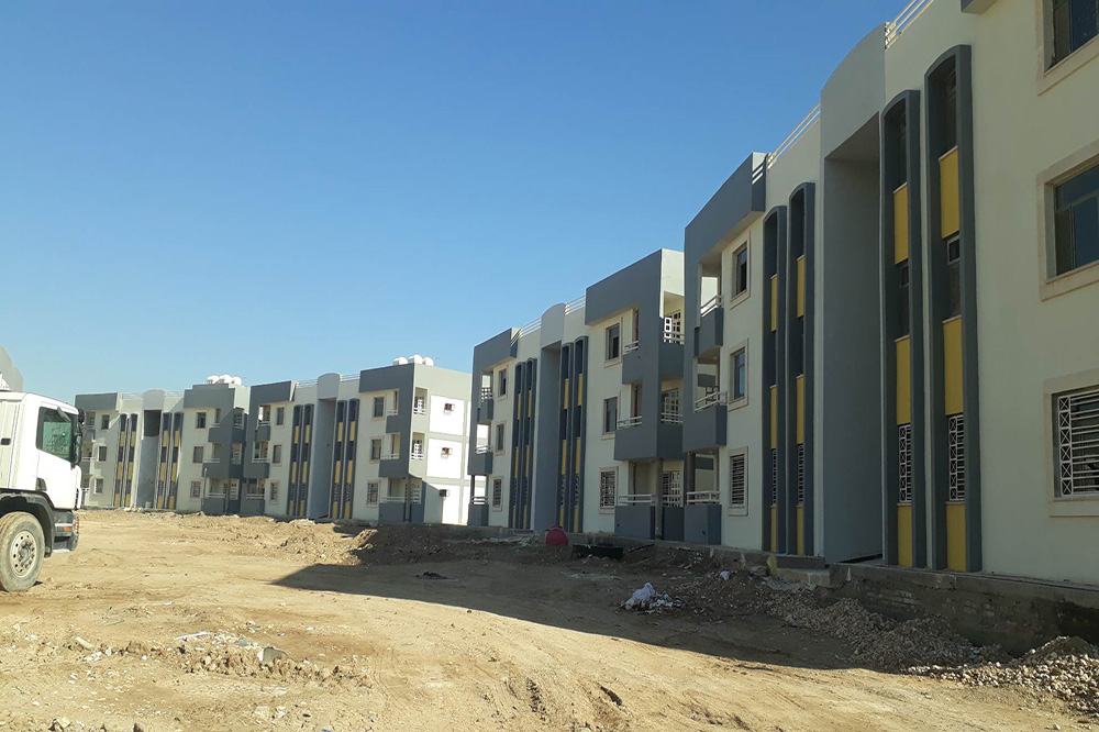 a project to implement low-cost housing units in Babil Governorate