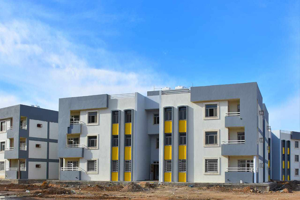 a project to implement low-cost housing units in Babil Governorate