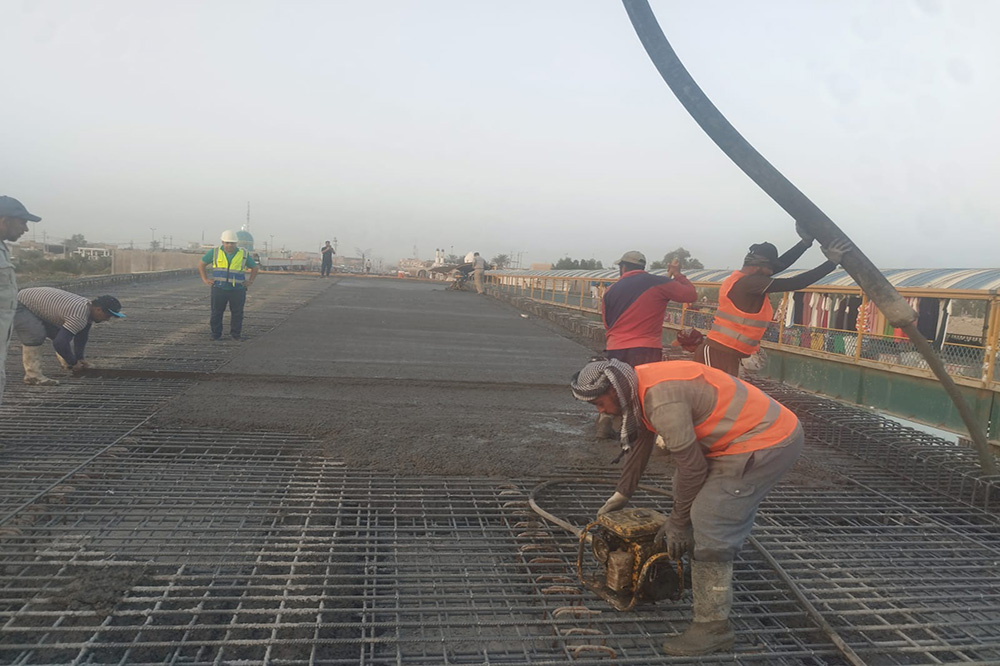 The main Al-Khader Bridge project in Al-Muthanna Governorate