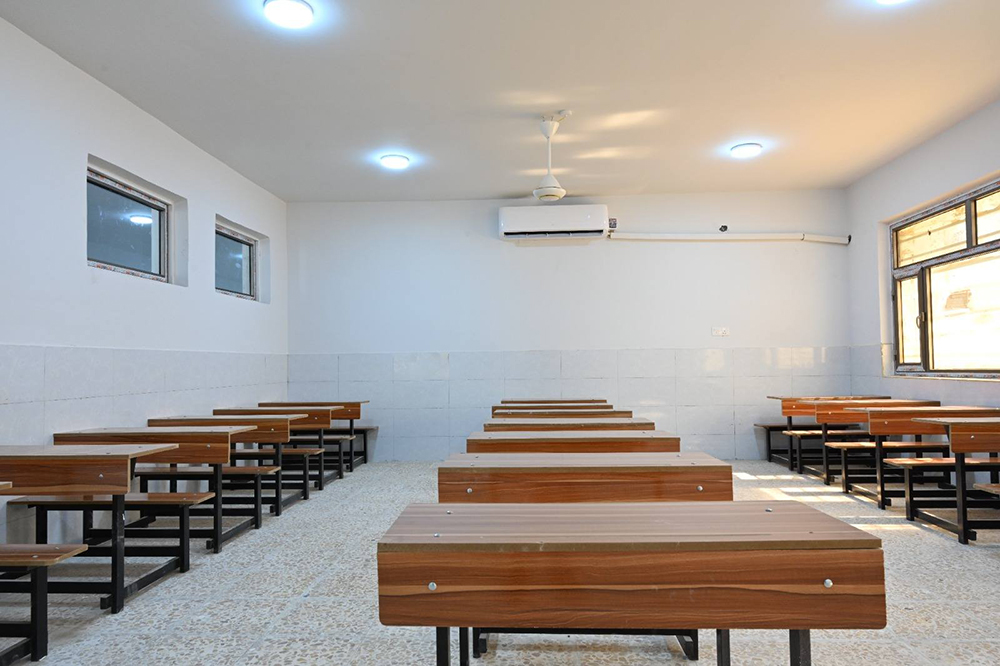 Al-Ahrar School in Basra Governorate