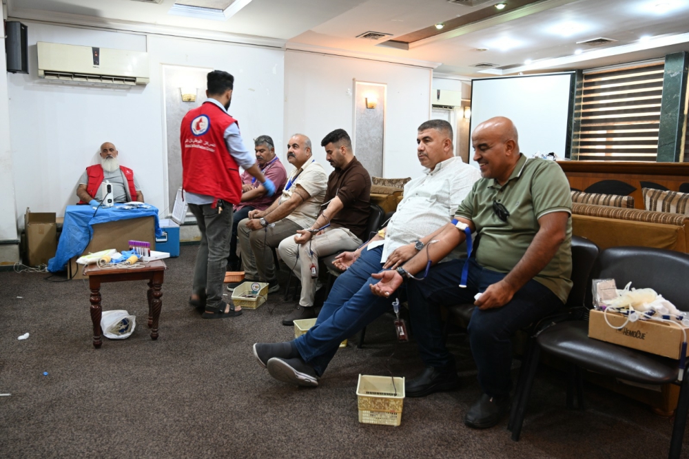  Al-Fao General Engineering Company—an entity under the Ministry of Construction, Housing, Municipalities, and Public Works—organized a blood donation drive. The event was coordinated by the company’s Media, Public Relations, Citizen Affairs, and Women's Affairs divisions, in collaboration with the Ministry’s Health Center and the National Blood Transfusion Center.