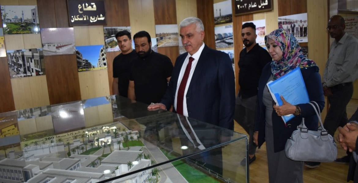 Mr. Assistant General Manager of Al-Fao General Engineering Company briefed on the departments and divisions of the company after the process of merging the two companies 