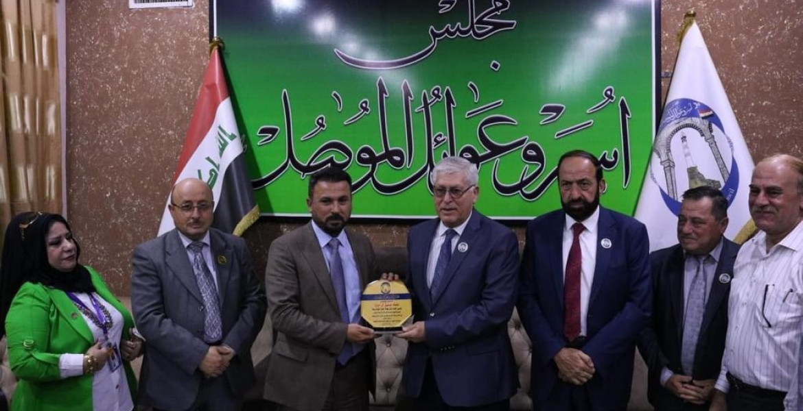 مجلس اسر وعوائل الموصل تكرم المهندس عماد توفيق ال ميرزا مدير عام شركة الفاو الهندسية العامة (بدرع الإبداع) تقديرا لجهوده الكبيرة والبارزة في المدينة
