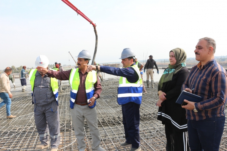 المهندس عماد محمد عبد الله مدير عام شركة الفاو الهندسية العامة يزور مشروع ماء الدجيل في محافظة صلاح الدين 