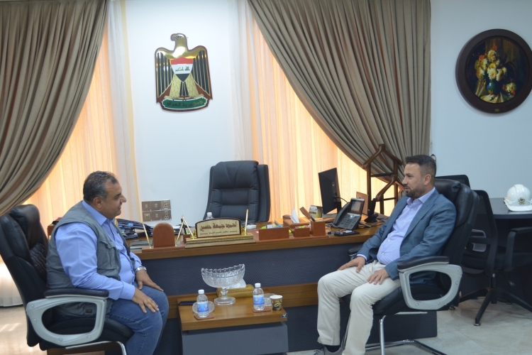 Mr. Director General visits the project to rehabilitate the main and service streets for the employee's homes in the Doura Refinery in Baghdad
